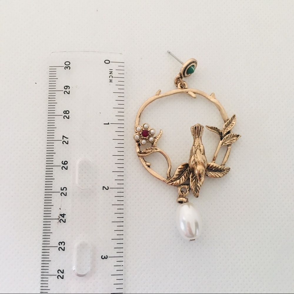 Vintage Inspired Bird Flowers Leaves Faux Pearl Hoop Earrings NWT - Picture 7 of 8